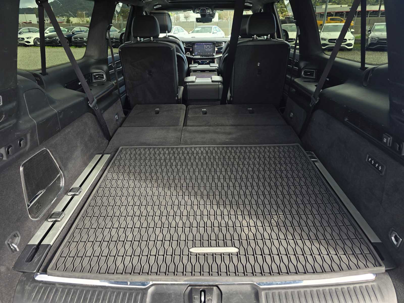 Used 2024 Jeep Grand Wagoneer L Series III w/ Quick Order Packagew 28T image 15