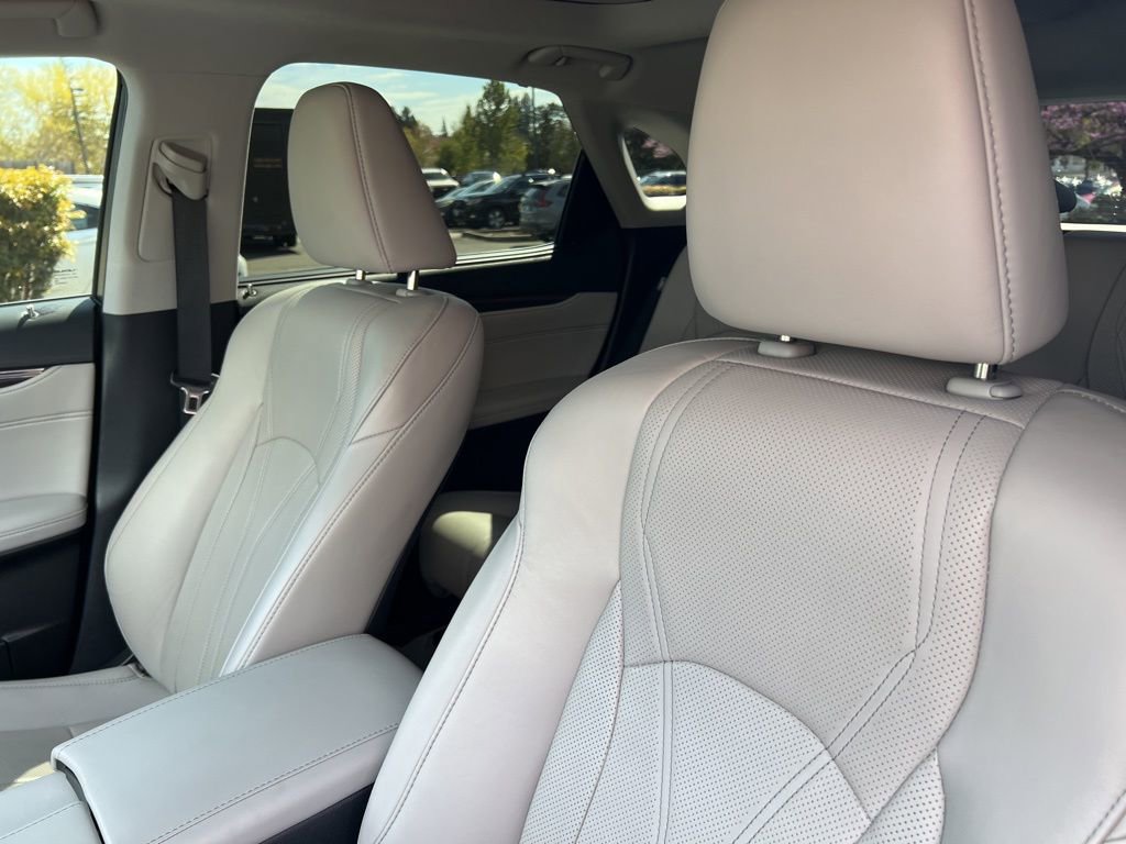 Used 2018 Lexus RX 450h AWD w/ Luxury Package image 7