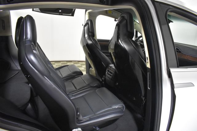 Used 2016 Tesla Model X 90D AWD/4WD image 37