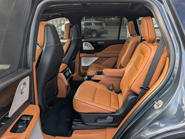 Used 2021 Lincoln Aviator Black Label w/ Dynamic Handling Package AWD/4WD image 13