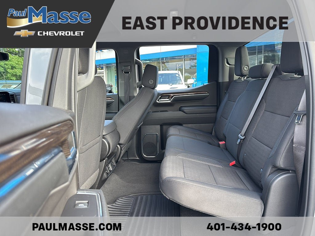 Used 2024 Chevrolet Silverado 1500 LT AWD/4WD image 16