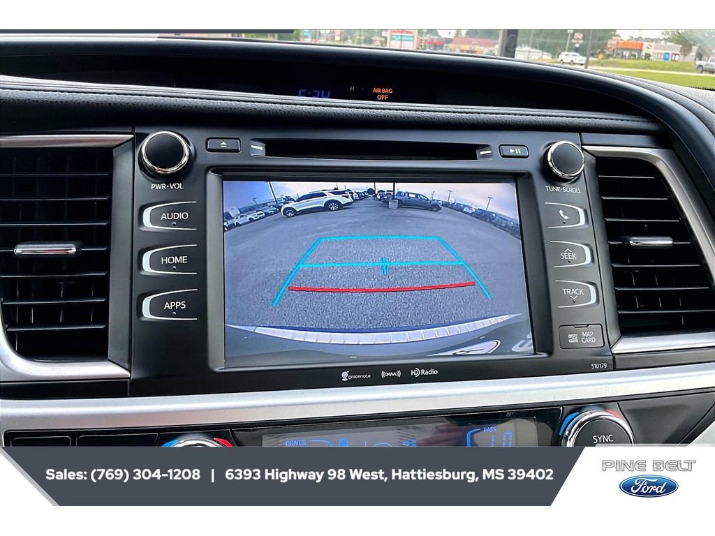 Used 2018 Toyota Highlander XLE FWD image 15