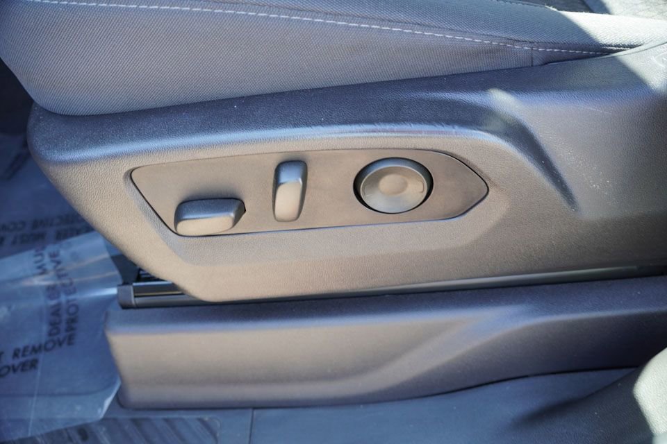 Certified 2024 Chevrolet Silverado 1500 Custom image 21