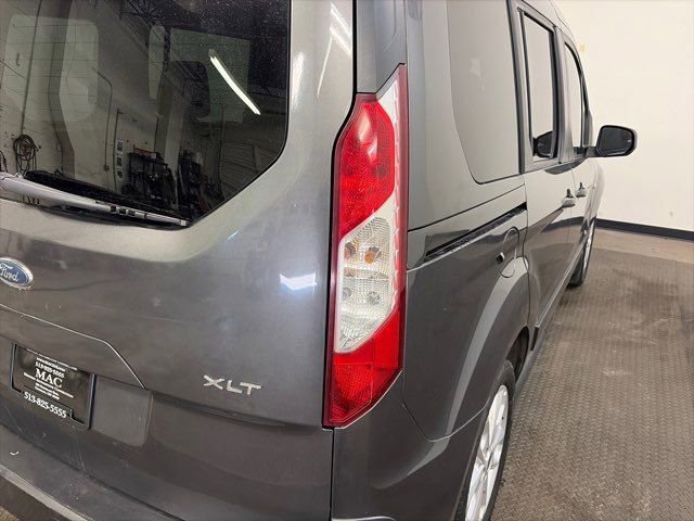Used 2017 Ford Transit Connect XLT FWD image 9