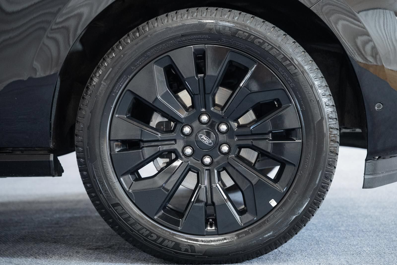Certified 2025 Ford Expedition Max Platinum w/ Stealth Appearance Package AWD/4WD image 28