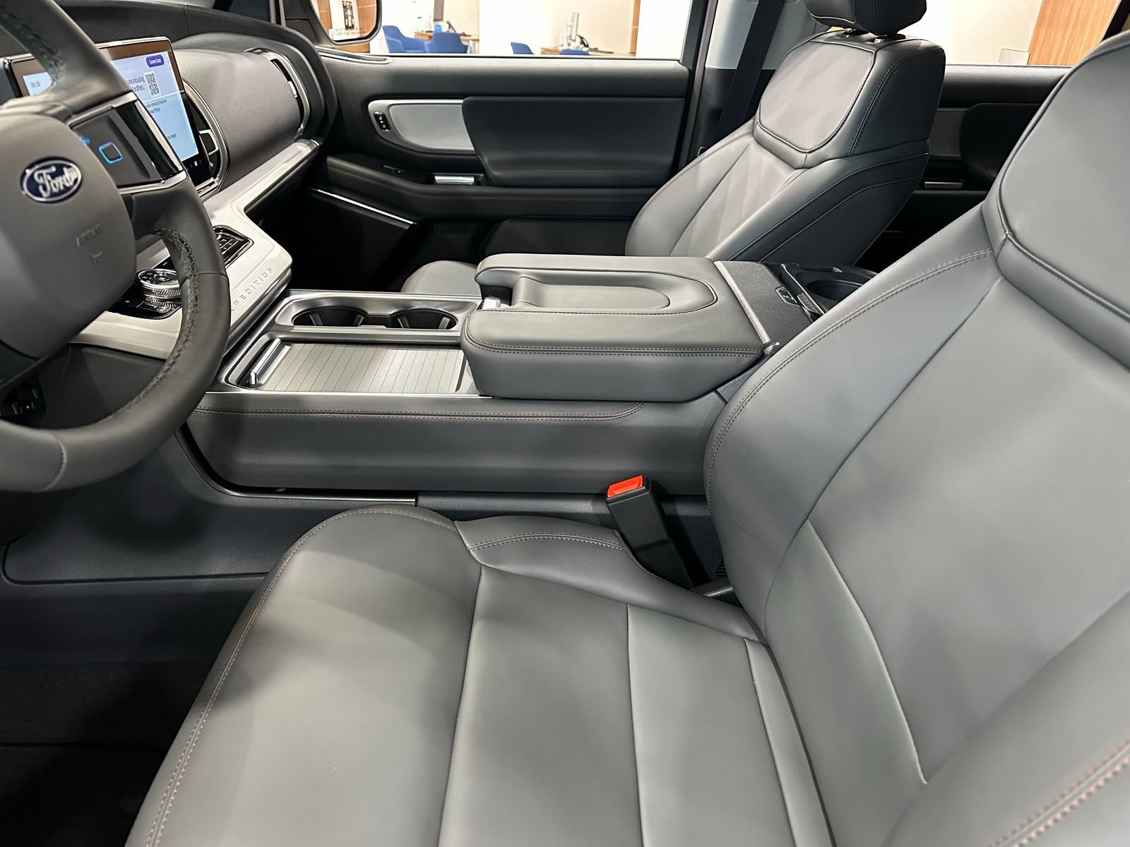 New 2025 Ford Expedition Active RWD image 22