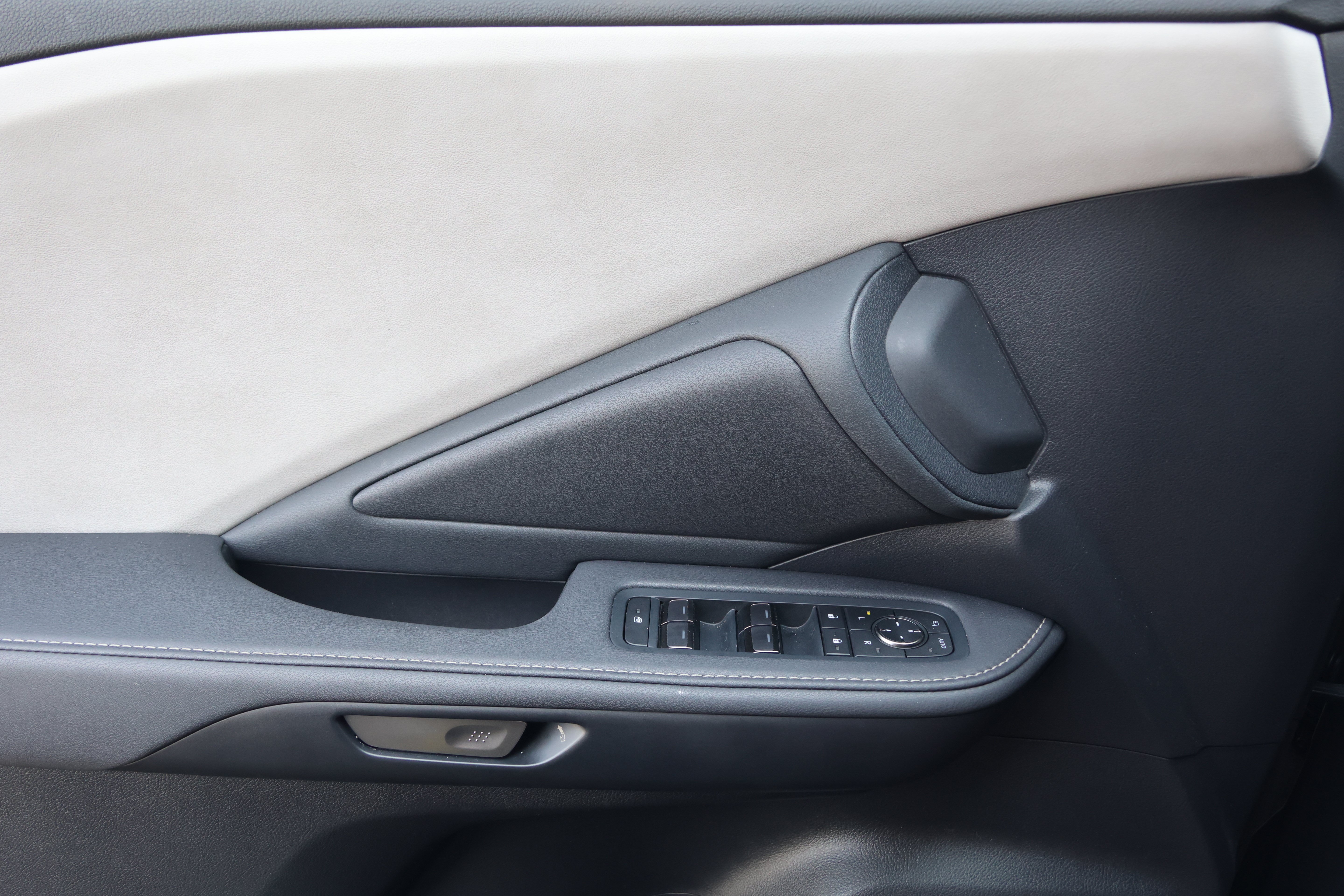 Used 2026 Lexus TX 350 AWD w/ Technology Package image 12