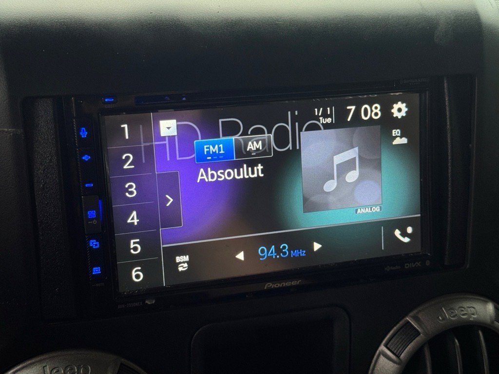 Used 2014 Jeep Wrangler Sport image 16