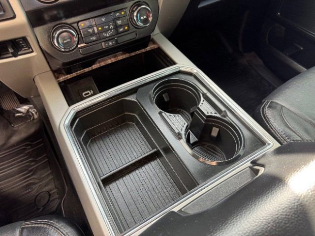 Used 2019 Ford F350 Lariat image 41