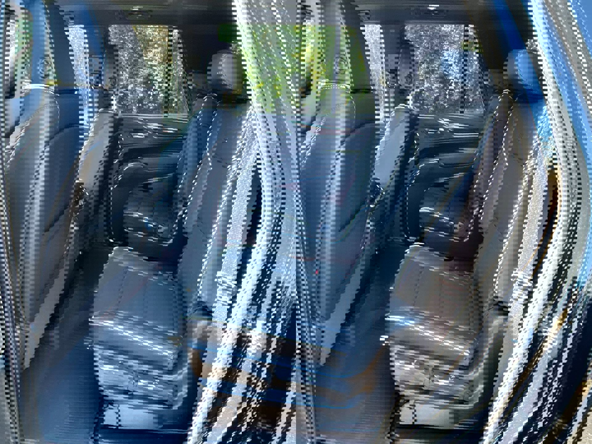 Certified 2023 Cadillac Escalade Premium Luxury w/ LPO, Radiant Package image 29