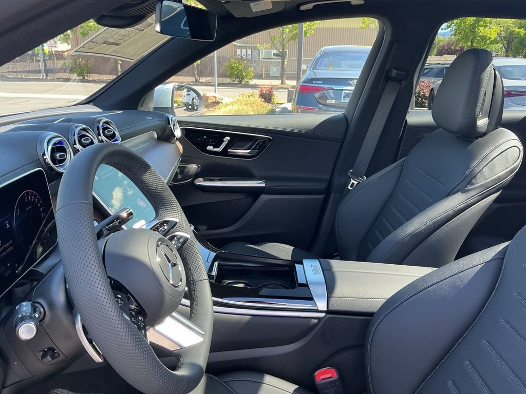 New 2026 Mercedes-Benz GLC 350e 4MATIC image 11