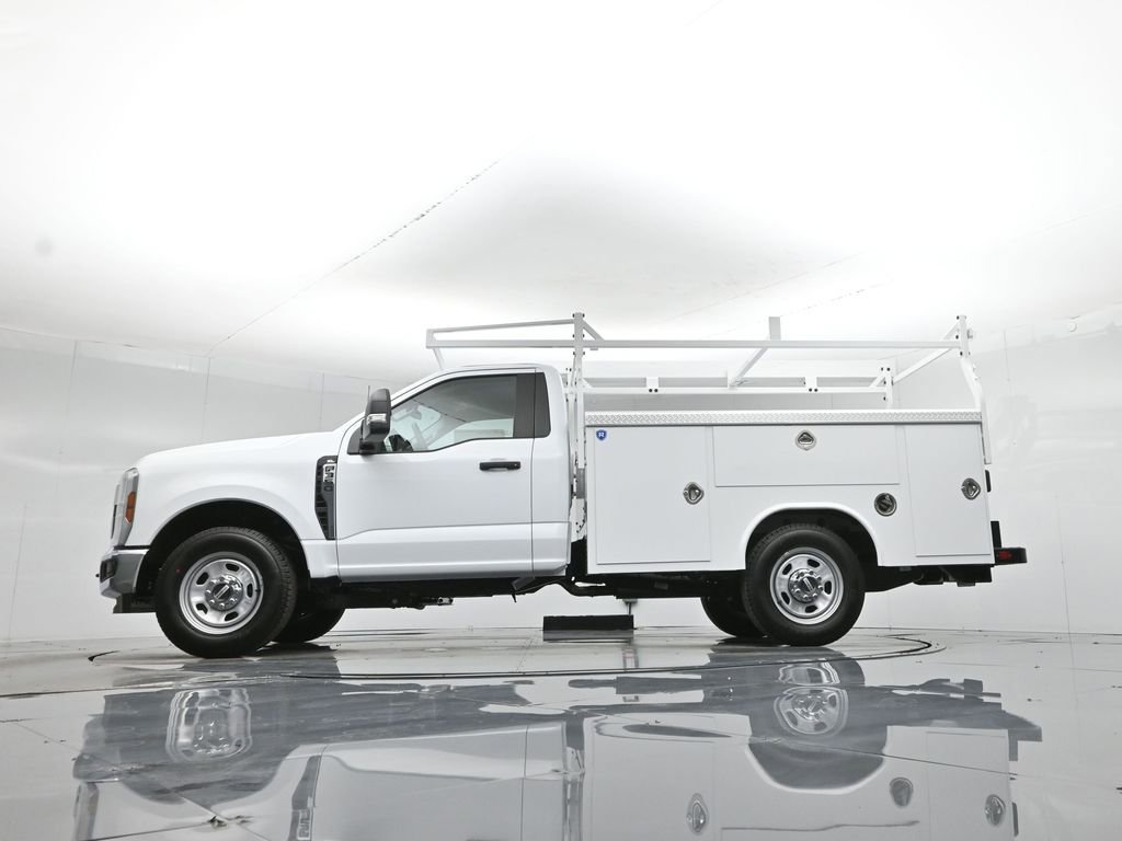 New 2026 Ford F350 XL w/ XL Chrome Package RWD image 61