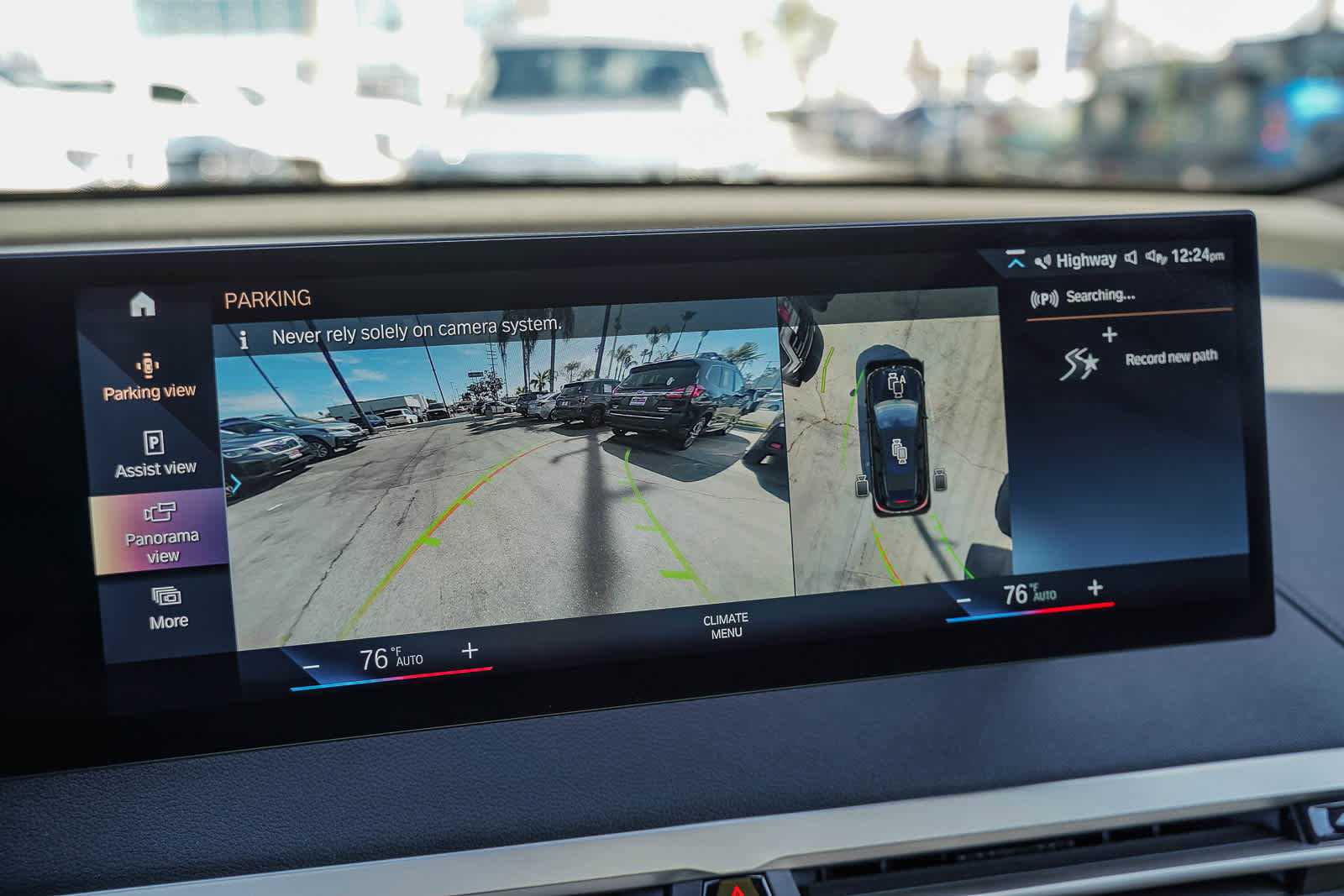 Used 2023 BMW iX xDrive50 w/ Sport Package image 24