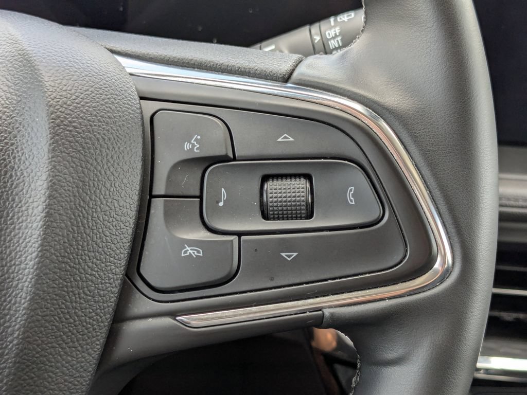 Used 2025 Buick Encore GX Sport Touring w/ Comfort Package FWD image 28