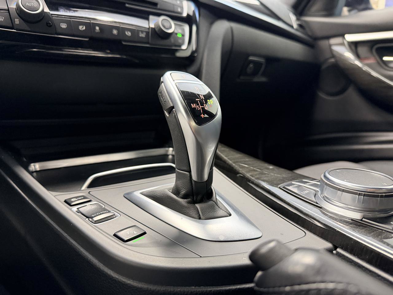 Used 2018 BMW 330i Sedan RWD image 36