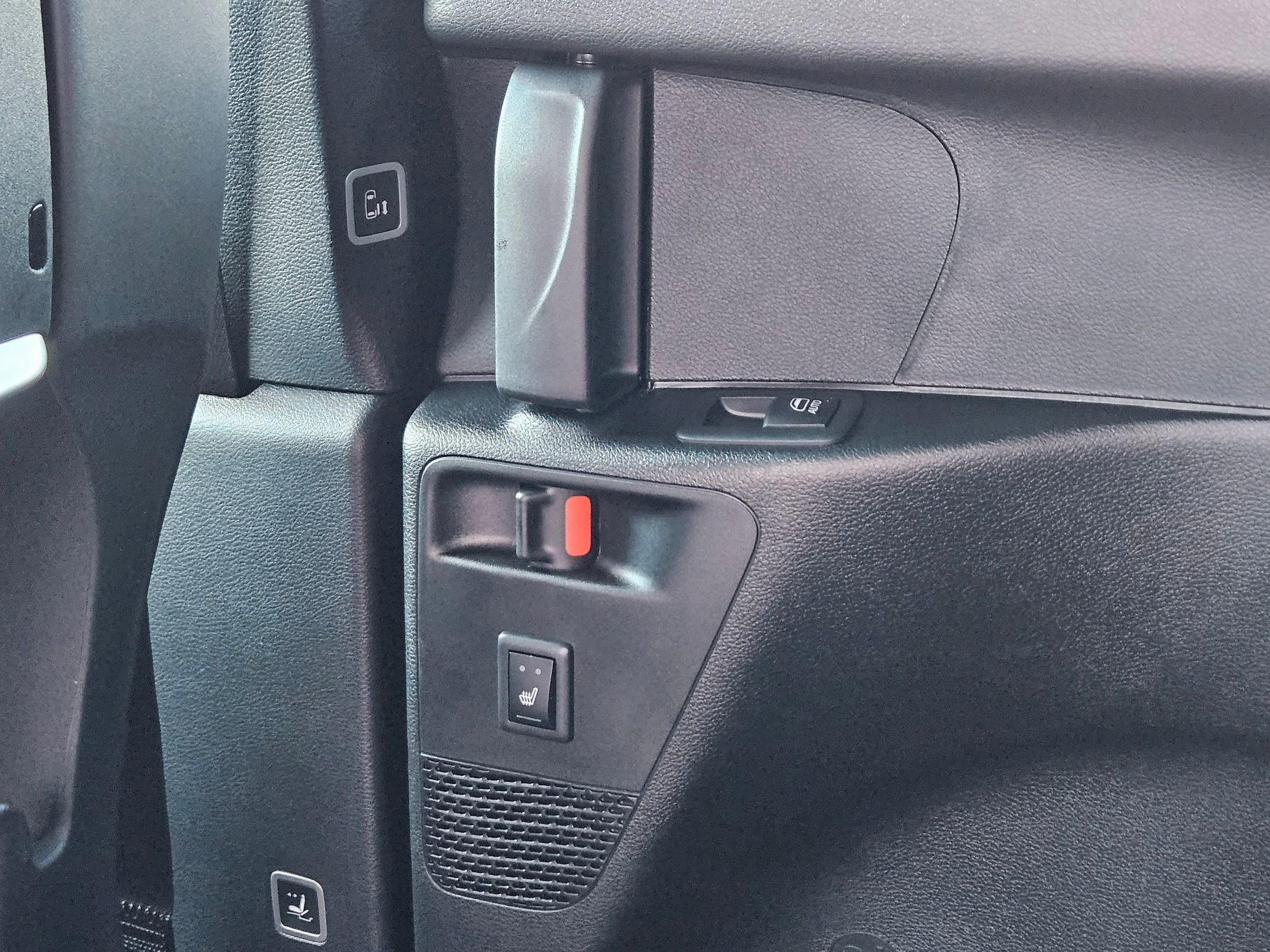 New 2026 Chrysler Pacifica Limited image 21