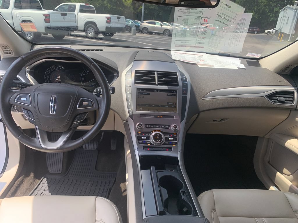 Used 2019 Lincoln MKZ Premiere FWD image 21