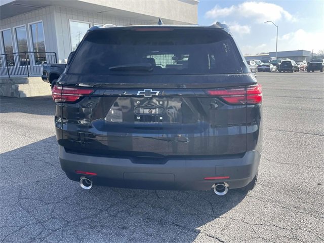 Used 2022 Chevrolet Traverse LS w/ Midnight/Sport Edition image 5