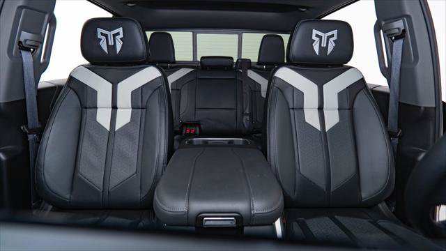 Used 2024 Chevrolet Silverado 1500 RST w/ All Star Edition Plus image 3