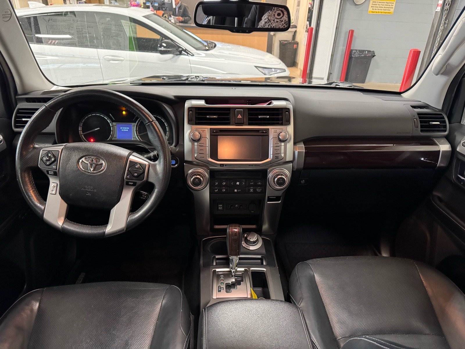Used 2017 Toyota 4Runner Limited AWD/4WD image 12