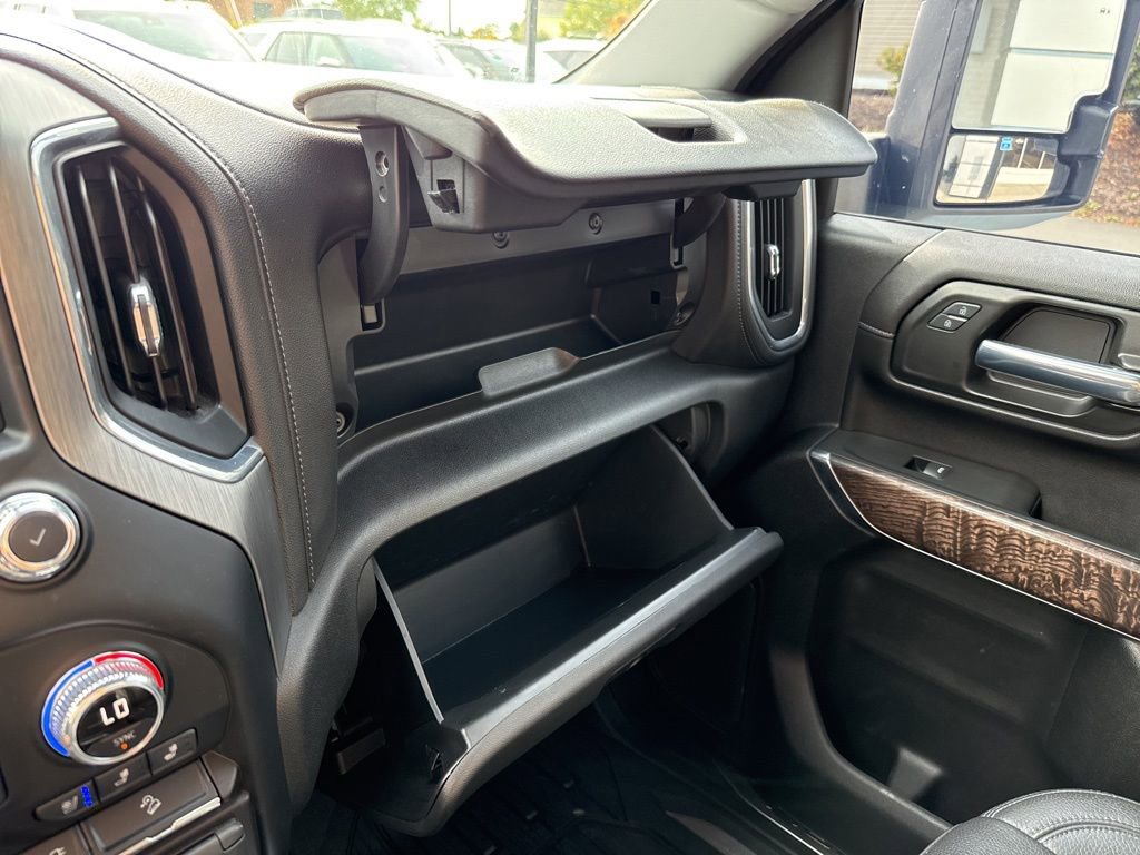 Used 2020 GMC Sierra 3500 Denali w/ Denali Ultimate Package image 33