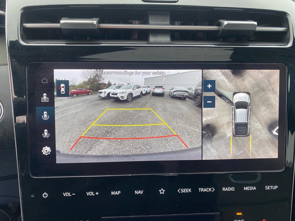Used 2022 Hyundai Santa Cruz Limited AWD/4WD image 17