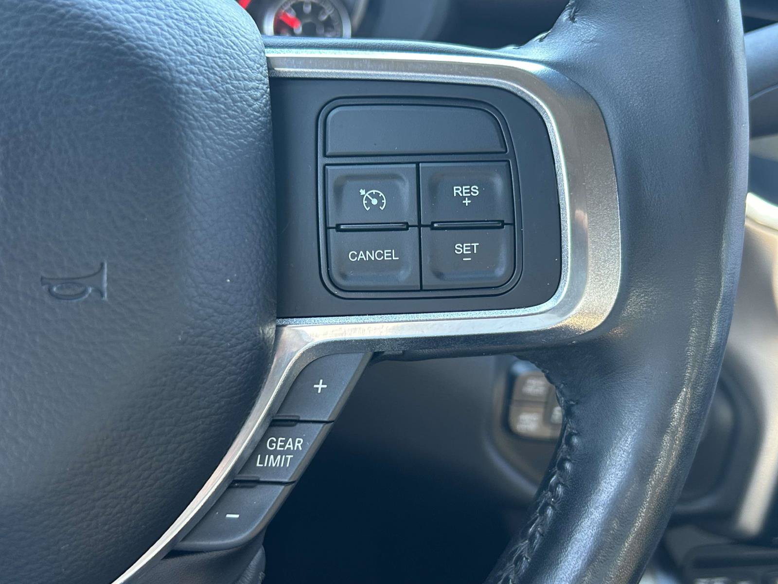 Used 2019 RAM 2500 Laramie AWD/4WD image 22