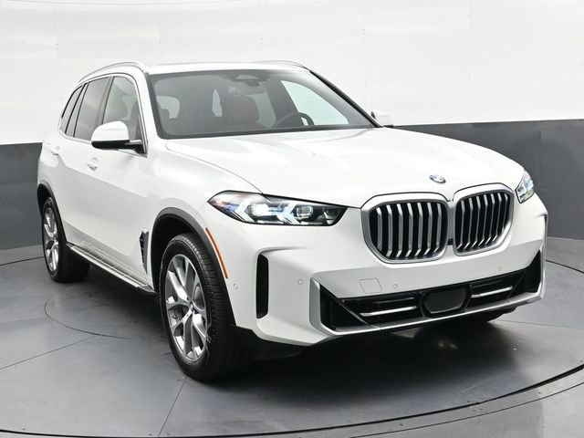 Used 2025 BMW X5 xDrive40i AWD/4WD image 11