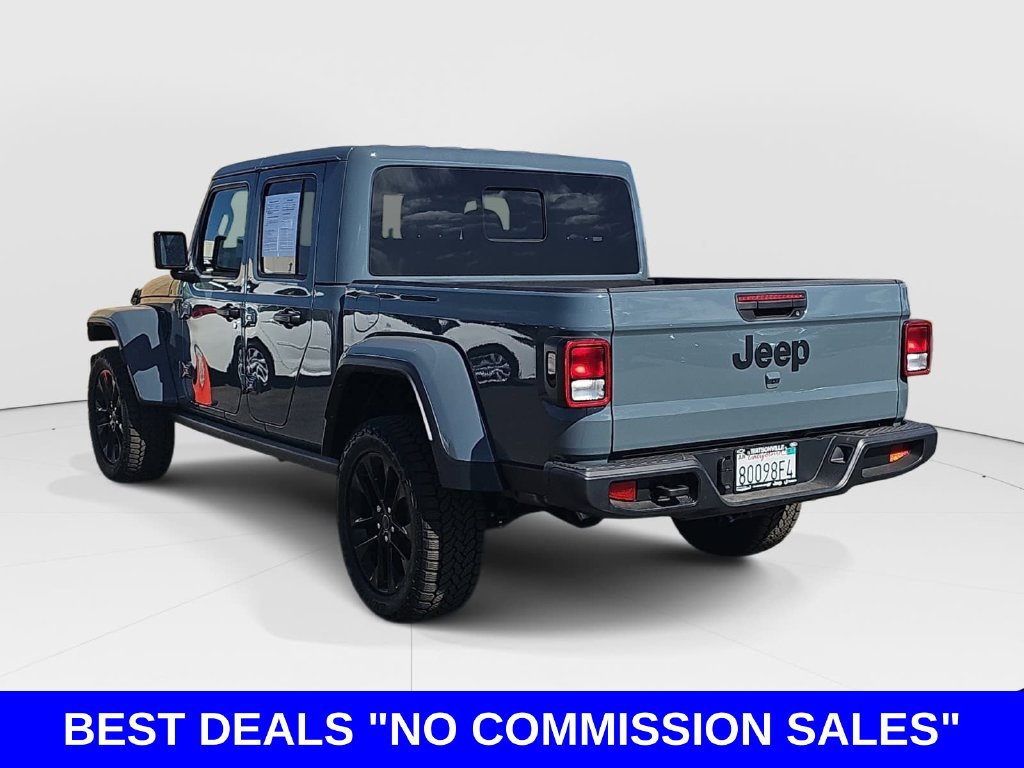 Used 2025 Jeep Gladiator Sport AWD/4WD image 5