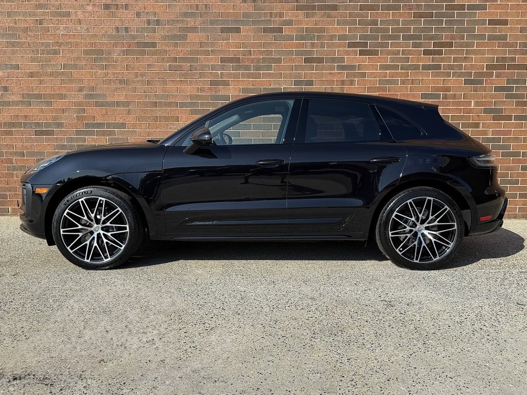 New 2026 Porsche Macan Turbo image 2