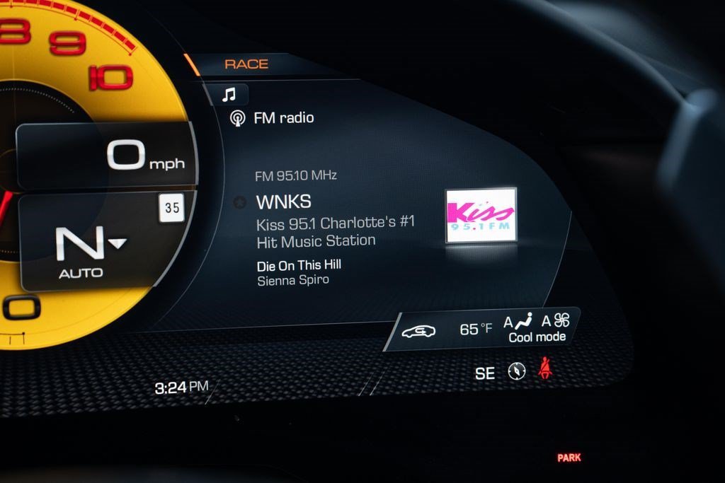 Used 2022 Ferrari Roma RWD image 38