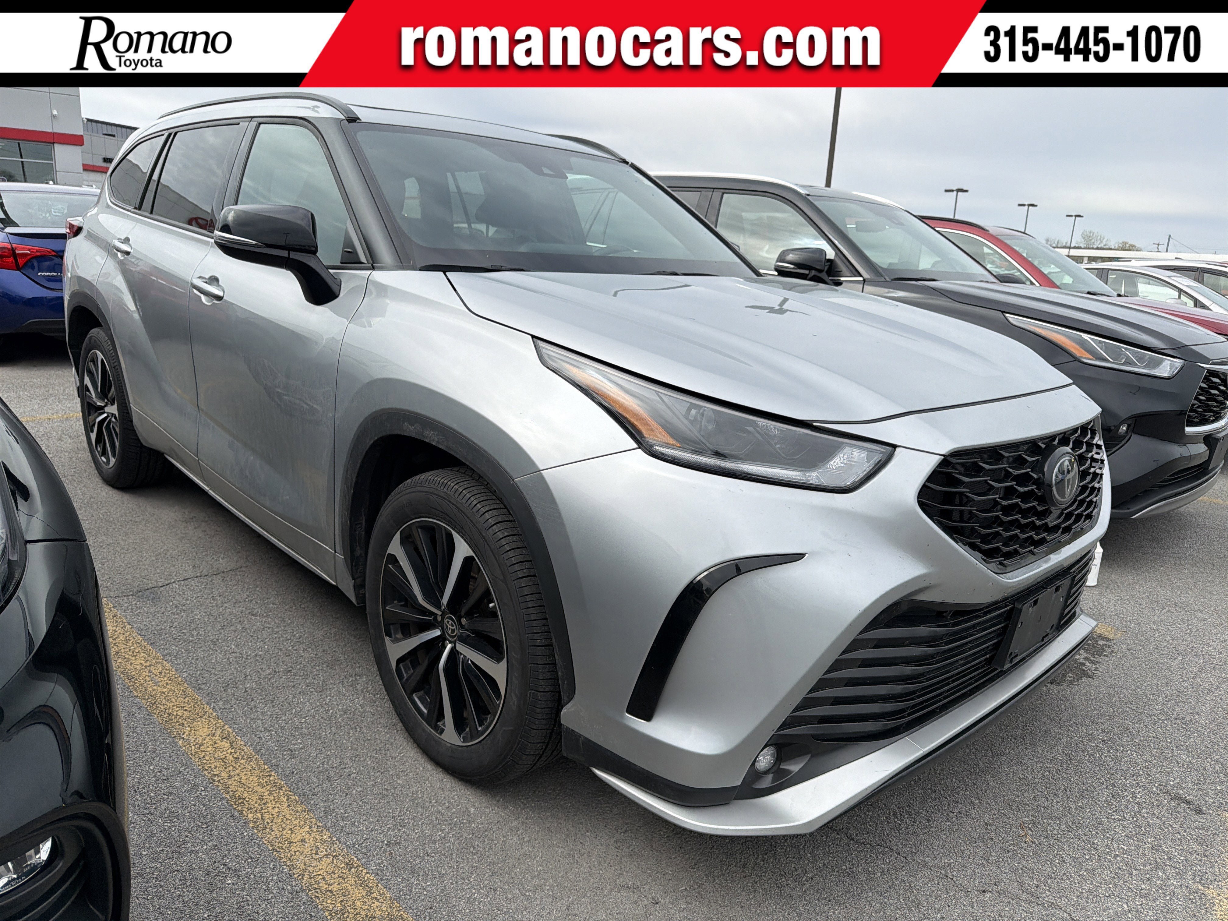 Used 2022 Toyota Highlander XSE AWD/4WD image 1