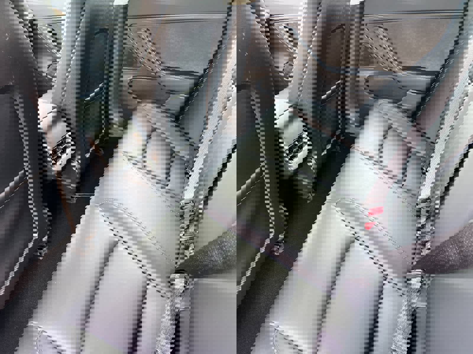 Used 2018 Tesla Model 3 image 5