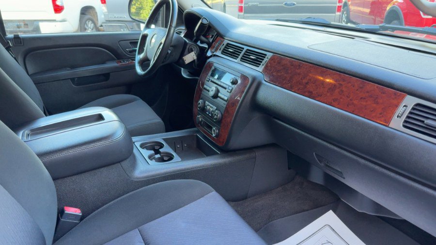 Used 2012 Chevrolet Avalanche LS w/ All-Star Edition AWD/4WD image 14