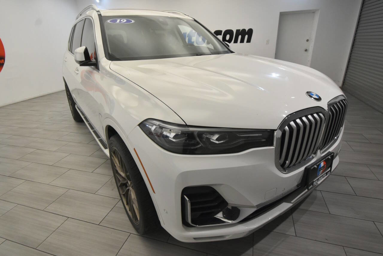 Used 2019 BMW X7 xDrive40i w/ Parking Assistance Package image 7