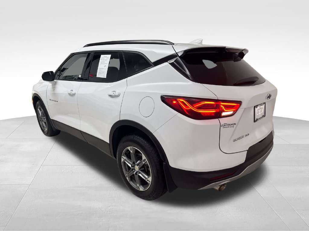 Used 2023 Chevrolet Blazer LT w/ Convenience Package AWD/4WD image 3