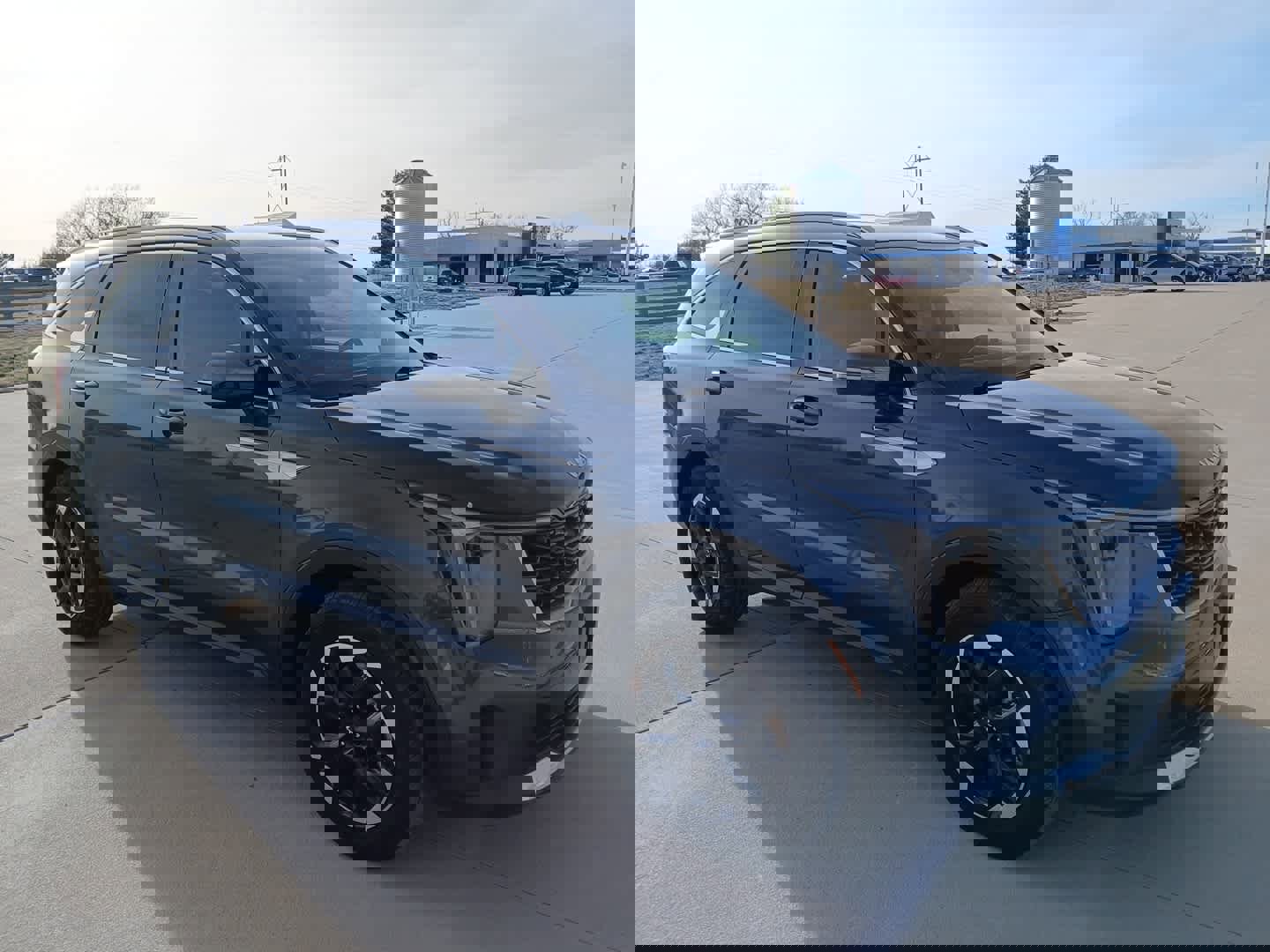 Used 2024 Kia Sorento S image 10