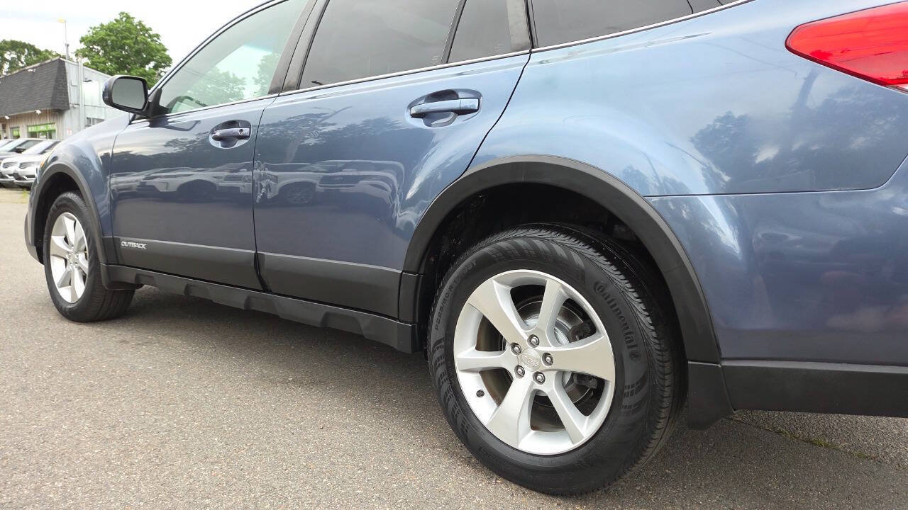 Used 2013 Subaru Outback 2.5i Limited w/ Moonroof Pkg AWD/4WD image 9