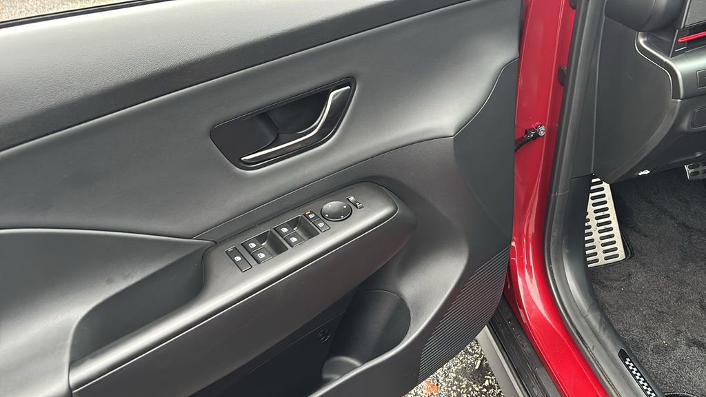 Used 2025 Hyundai Kona N Line S image 14