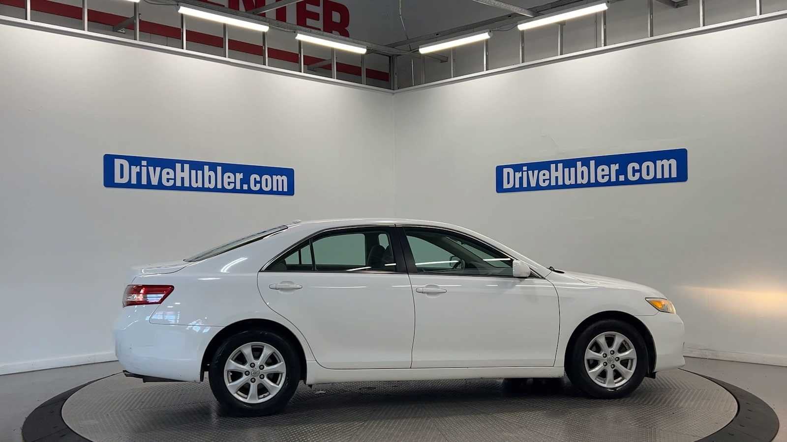 Used 2011 Toyota Camry LE w/ LE Extra-Value Pkg FWD image 3