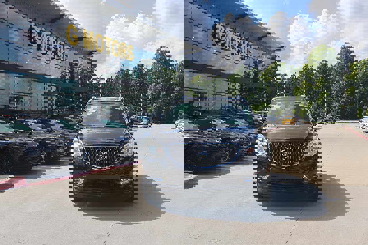 Used 2017 Buick Enclave Premium w/ Experience Buick Package image 2