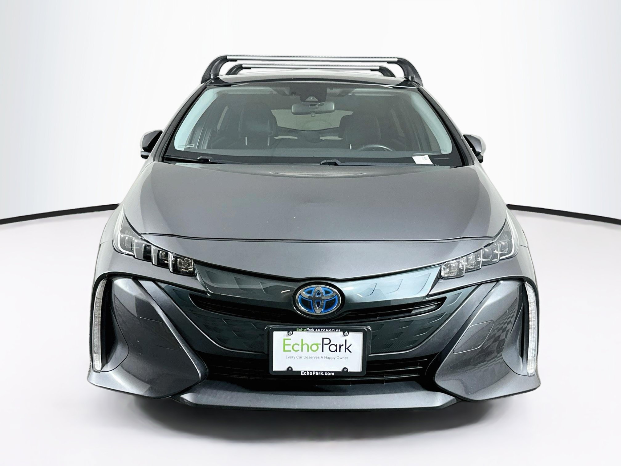 Used 2020 Toyota Prius Prime XLE FWD image 2