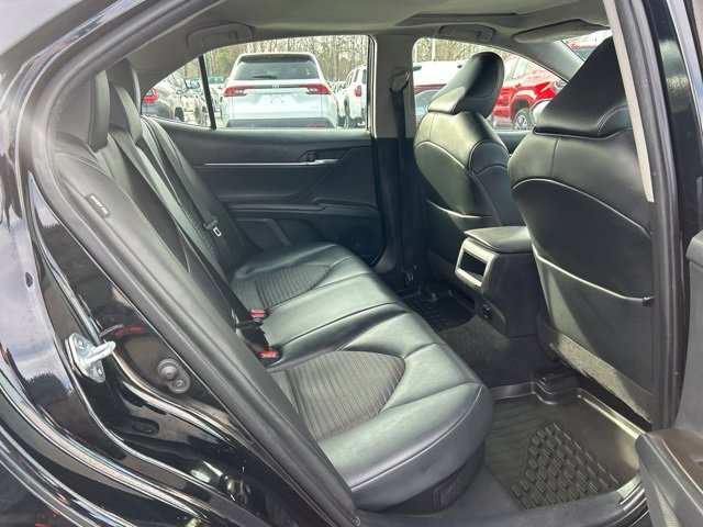Used 2022 Toyota Camry SE image 16