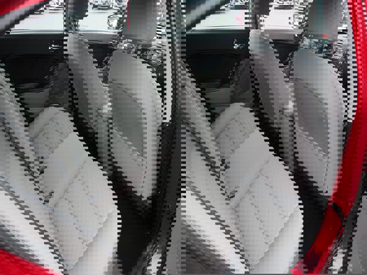 Used 2016 Kia Forte LX w/ LX Popular Plus Package image 29