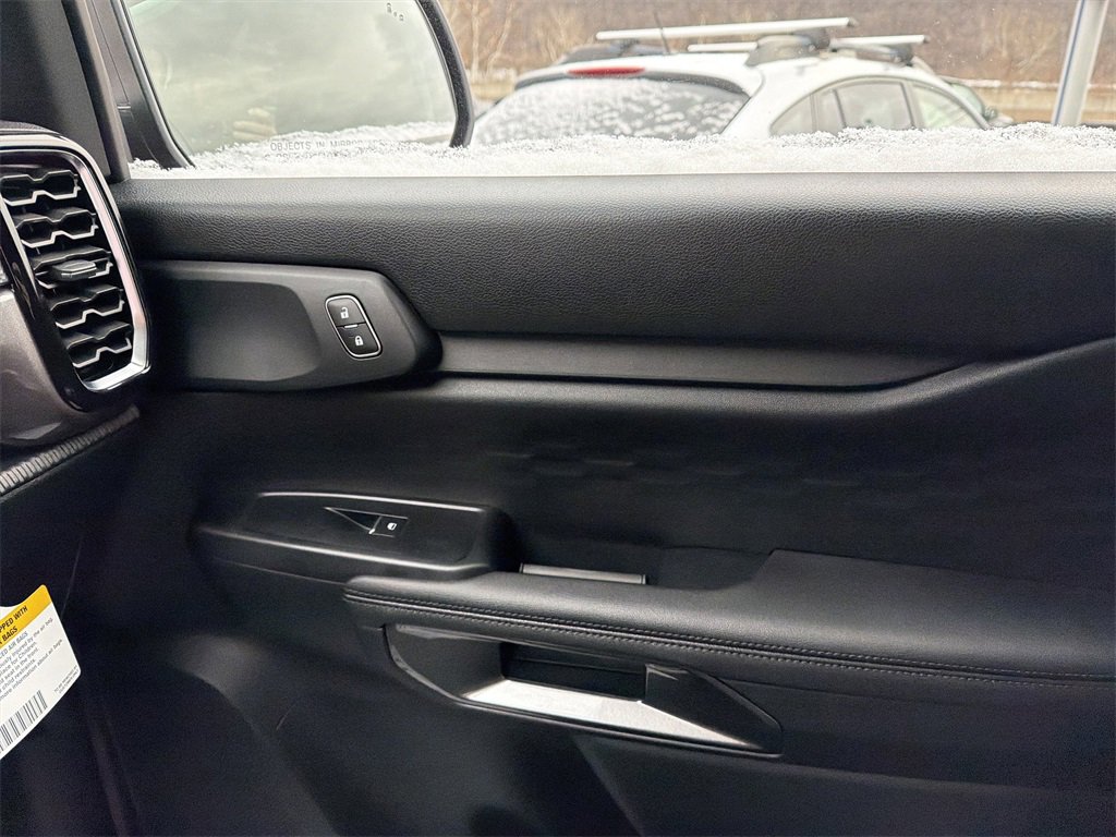 New 2025 Ford Ranger XLT w/ FX4 Off-Road Package image 23