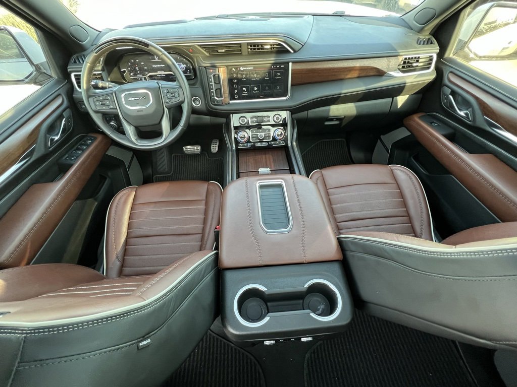 Used 2024 GMC Yukon XL Denali Ultimate image 15