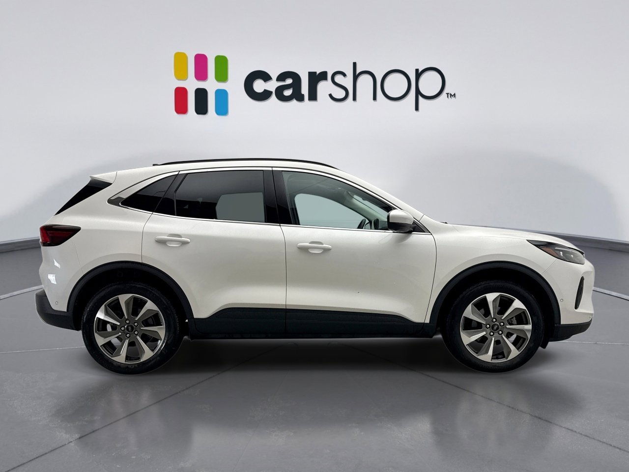 Used 2024 Ford Escape Platinum w/ Premium Technology Package image 6