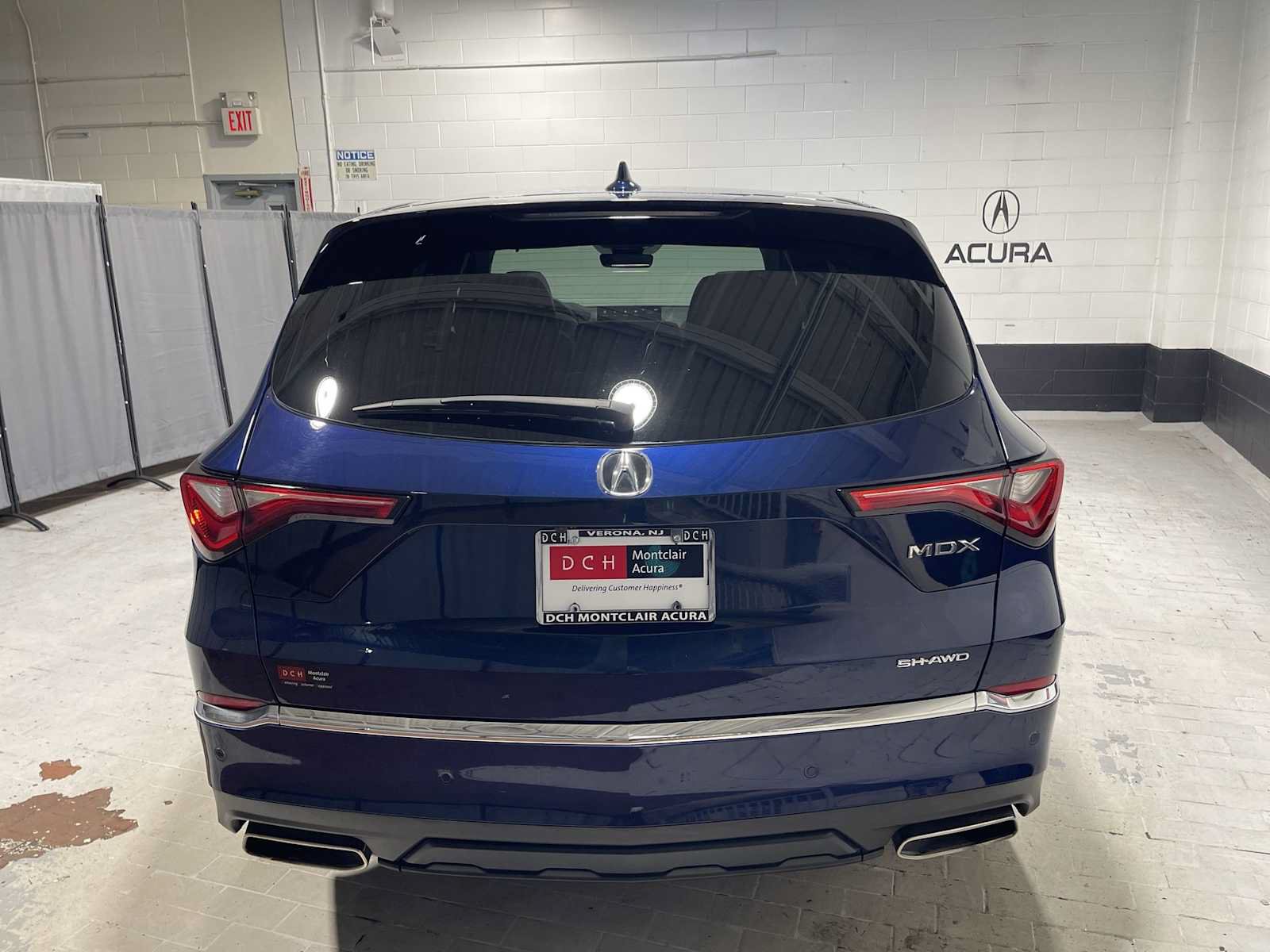 Certified 2024 Acura MDX SH-AWD w/ Technology Package image 5