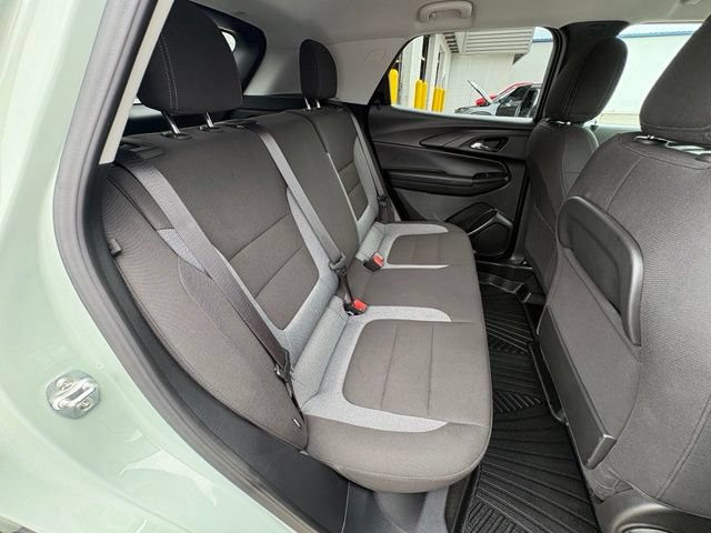 Used 2025 Chevrolet TrailBlazer LS w/ LS Convenience Package FWD image 26