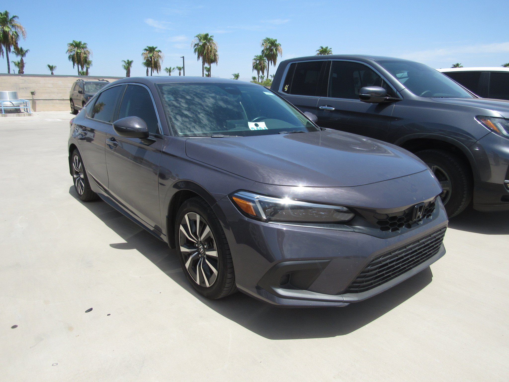 Used 2024 Honda Civic EX-L image 2